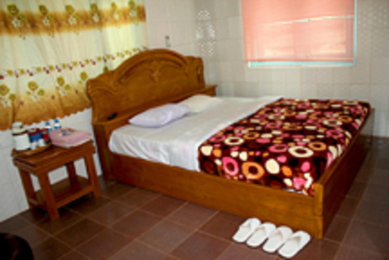 Ever Green Hotel Hsipaw Esterno foto